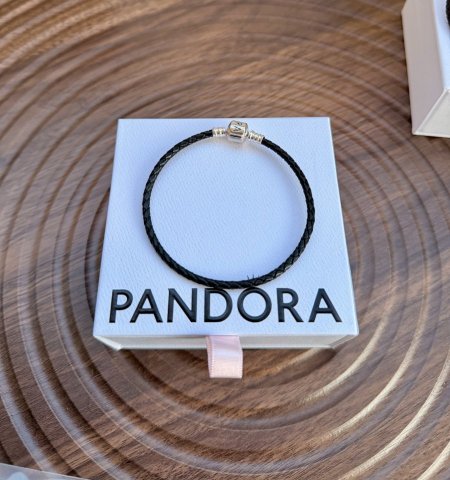 سوارة شبابية PAND💍RA